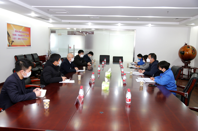 鄭州銀行洛陽(yáng)分行行長(zhǎng)田煒、副行長(zhǎng)金昱一行到萬(wàn)基控股集團(tuán)調(diào)研