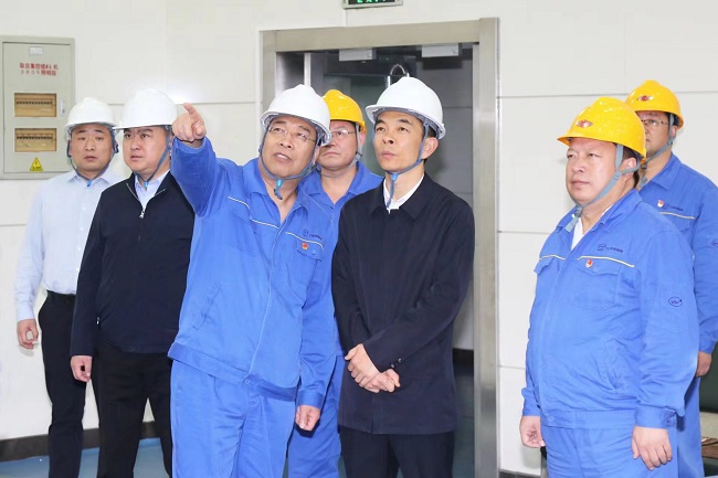 新安縣委副書記、代縣長崔占科到萬基控股集團調(diào)研