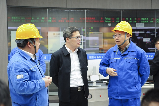 洛陽(yáng)市副市長(zhǎng)陳劍鋒一行到萬基控股集團(tuán)調(diào)研